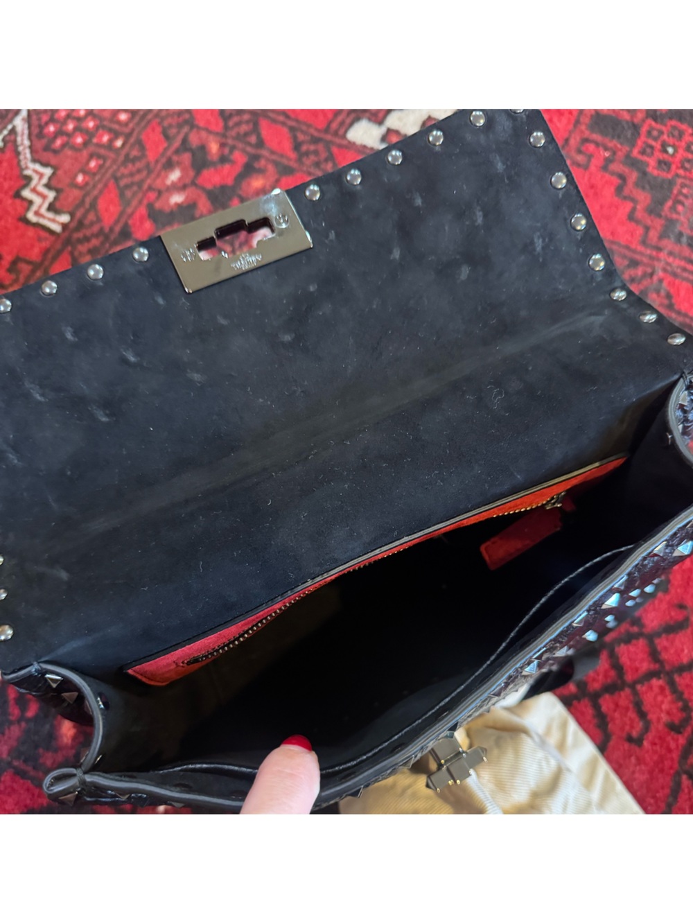 Valentino Garavani Rockstud Shoulder Bag - Picture 7 of 10